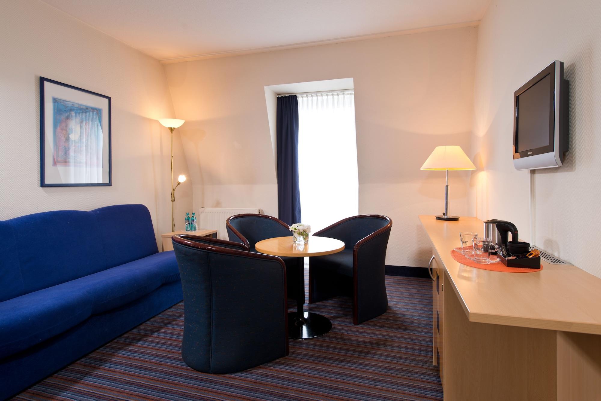 Achat Hotel Dresden Elbufer Exterior photo