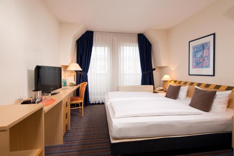 Achat Hotel Dresden Elbufer Room photo